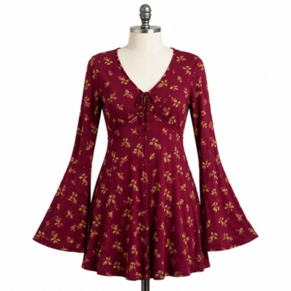 Y2K Betsey Johnson Dress Womens Medium maroon Burgy Babydoll Bell Sleeve Mini